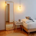 Light-filled Cedofeita By Hostwise Apartamento Oporto