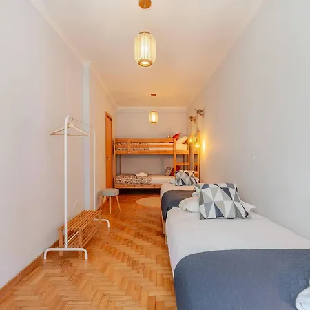 Light-filled Cedofeita By Hostwise * Porto