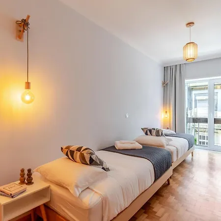 Light-filled Cedofeita By Hostwise * Porto