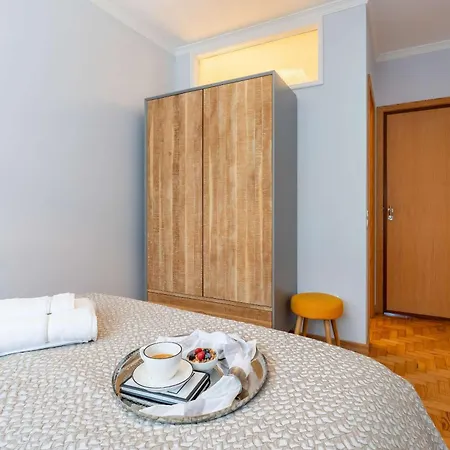 Apartment Light-filled Cedofeita By Hostwise *
