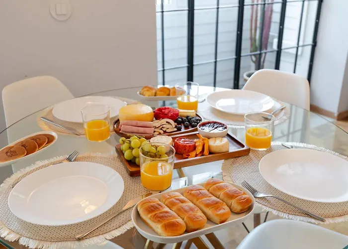 Light-filled Cedofeita By Hostwise 아파트