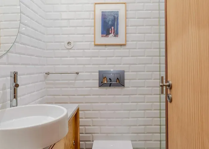 Light-filled Cedofeita By Hostwise 아파트 포르투