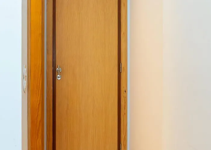 Light-filled Cedofeita By Hostwise 아파트 포르투