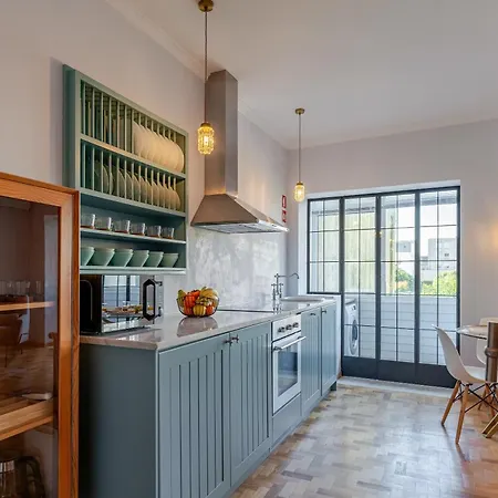 Light-filled Cedofeita By Hostwise * Porto