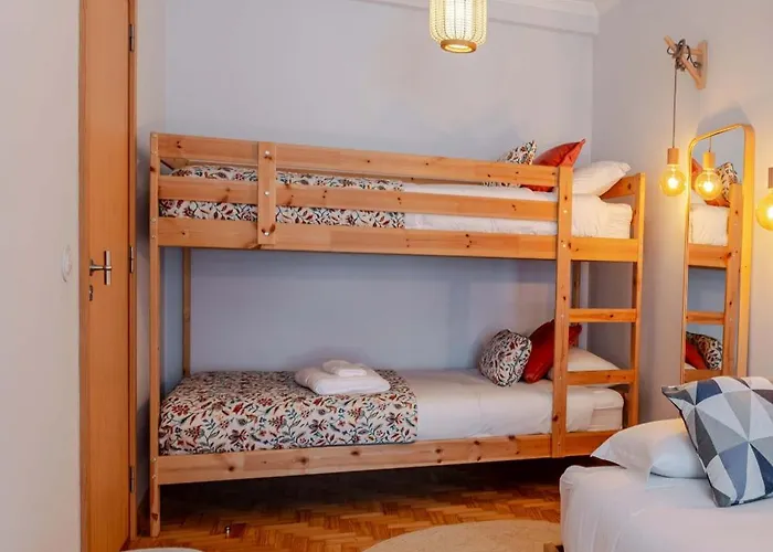 Light-filled Cedofeita By Hostwise Apartment Porto