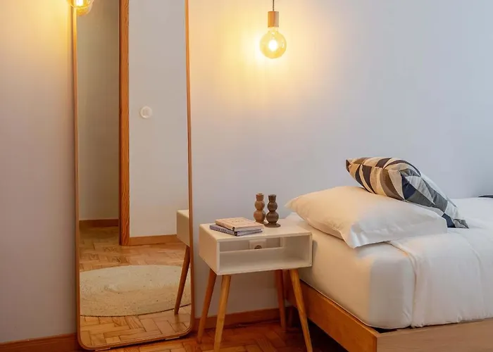 Light-filled Cedofeita By Hostwise Apartment Porto