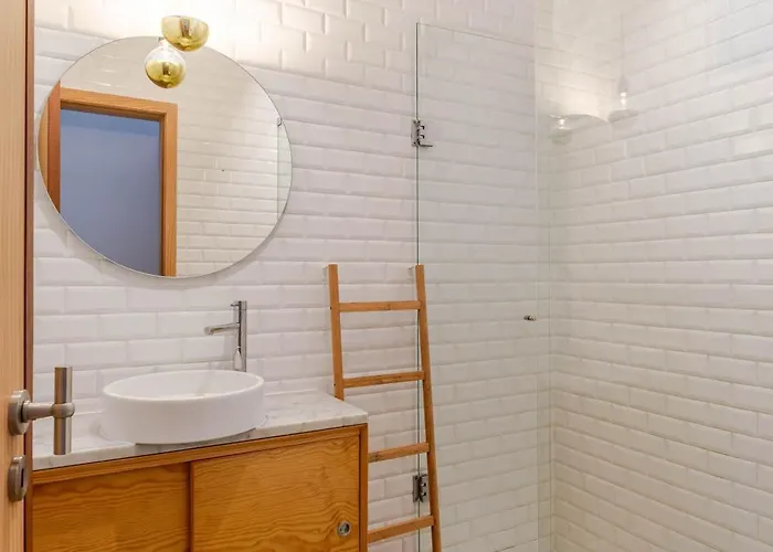 Apartment Light-filled Cedofeita By Hostwise