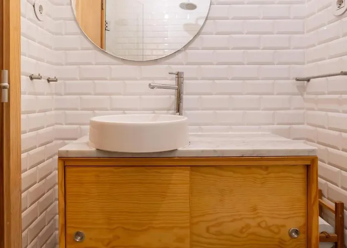 Light-filled Cedofeita By Hostwise Apartment